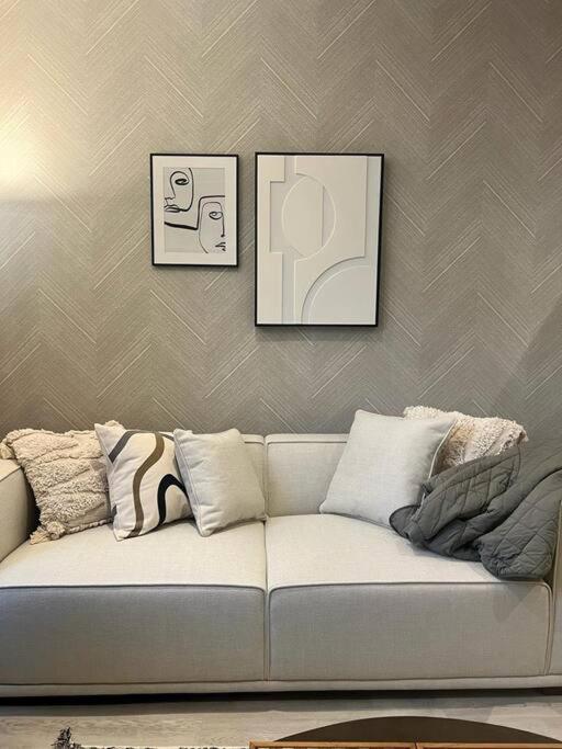 New Flat In Holland Park Appartamento Londra